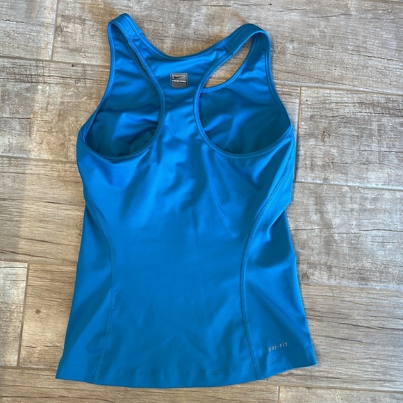 Nike Blue Athletic Dry Fit compression 
Tank Top - Picture 4 of 4
